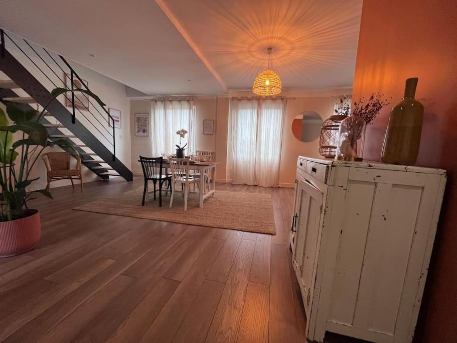 Le Saint Pierre Grand Duplex Hyper Centre, Port Caen Apartment Luaran gambar
